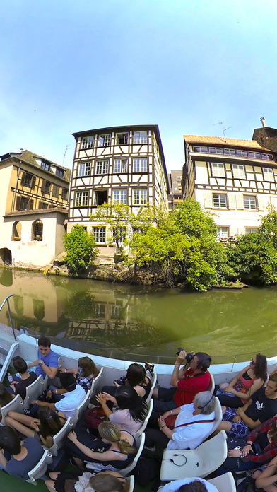 VR Strasbourg Boat Trip France Virtual Reality 360 screenshot 2