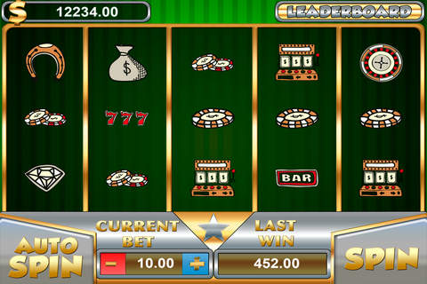 Casino Royale Slots Machine - MR GOLDEN COINS screenshot 3