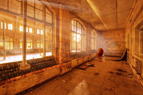 Abandoned Place Abducted Boy - náhled