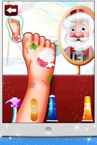 A Santa’s Foot Spa Salon - Little Doctor Saves the - náhled