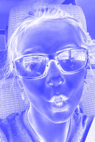 Blue and White Selfie Fan Cam - náhled